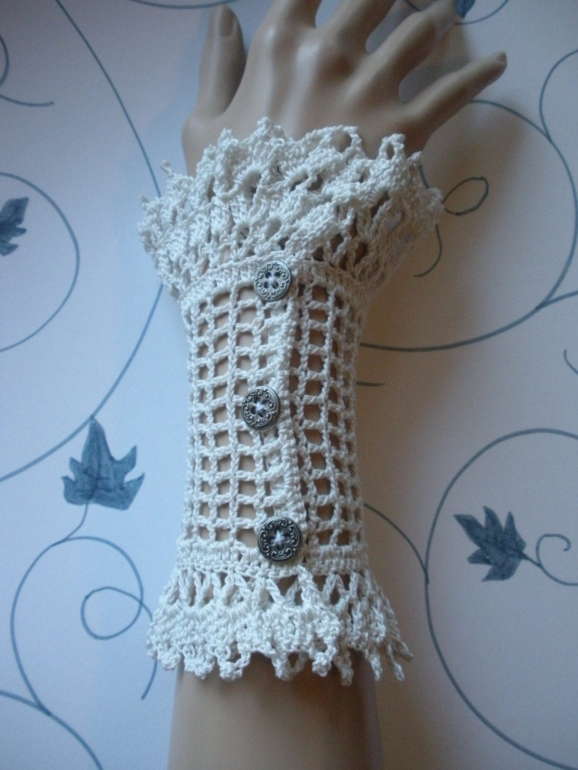 Fine Crochet Antique White Lace Wrist Cuffs with Buttons