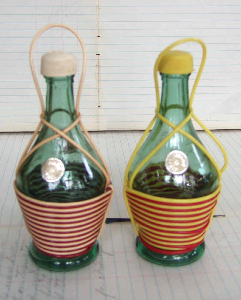 VINTAGE Wine Bottle SALT and Pepper Shakers made in Italy