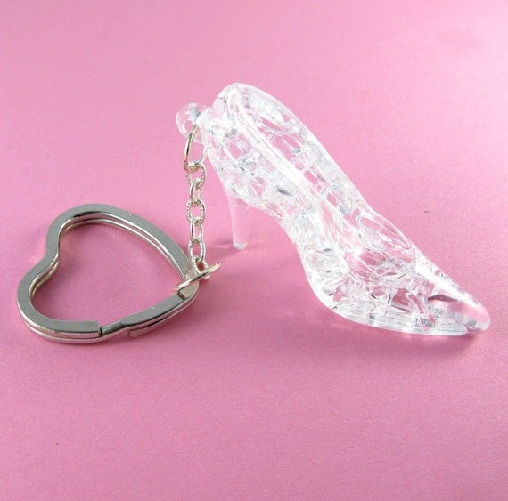 CINDERELLA GLASS SLIPPER keychain