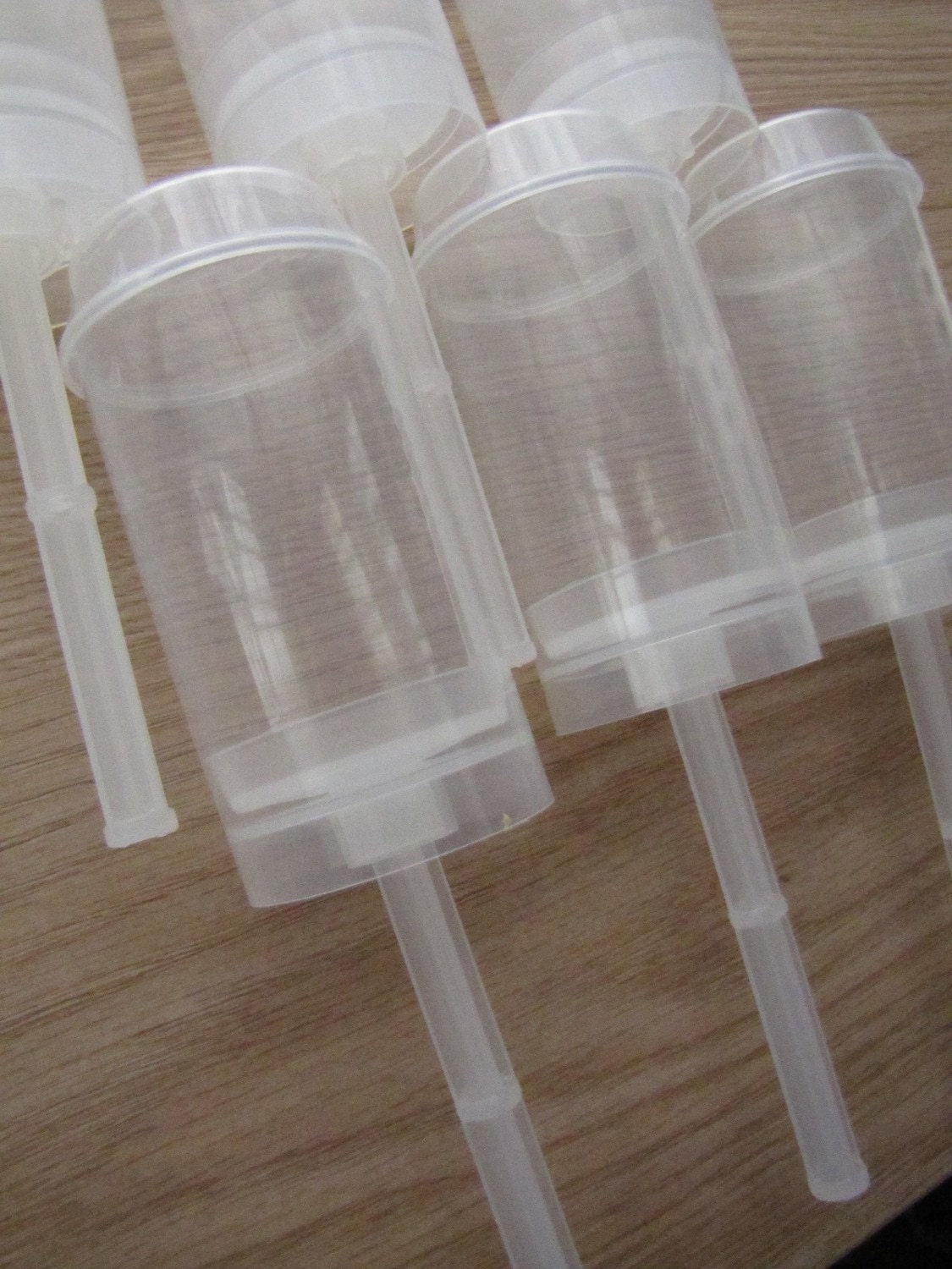 Set of 8 Clear Push Cake Pop Containers with Lids Ready to