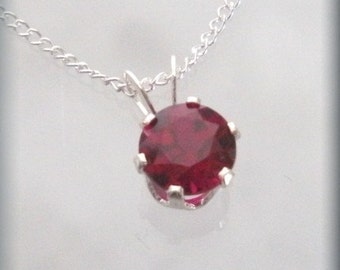 January Birthstone Necklace Sterling Silver Garnet Jewelry Pendant (SP917)