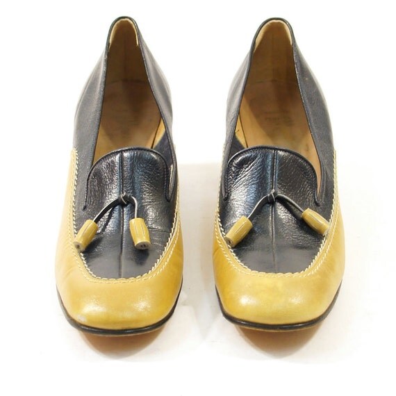 SALE 60s I Magnin Two Tone Spectator Pumps in Tan & Navy