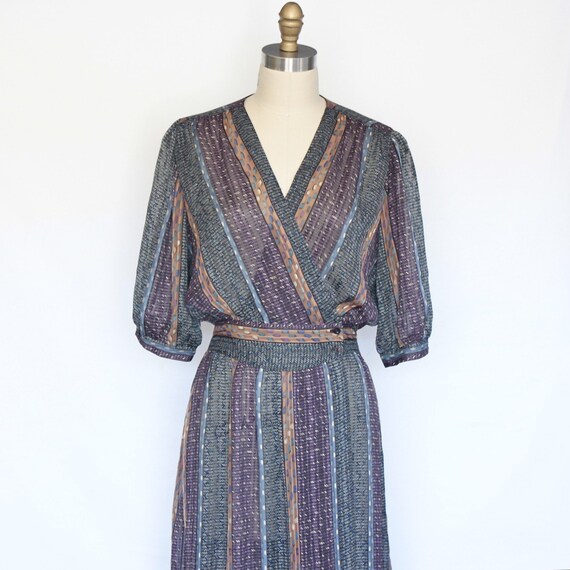 NATIVE american PRINT vintage WRAP dress