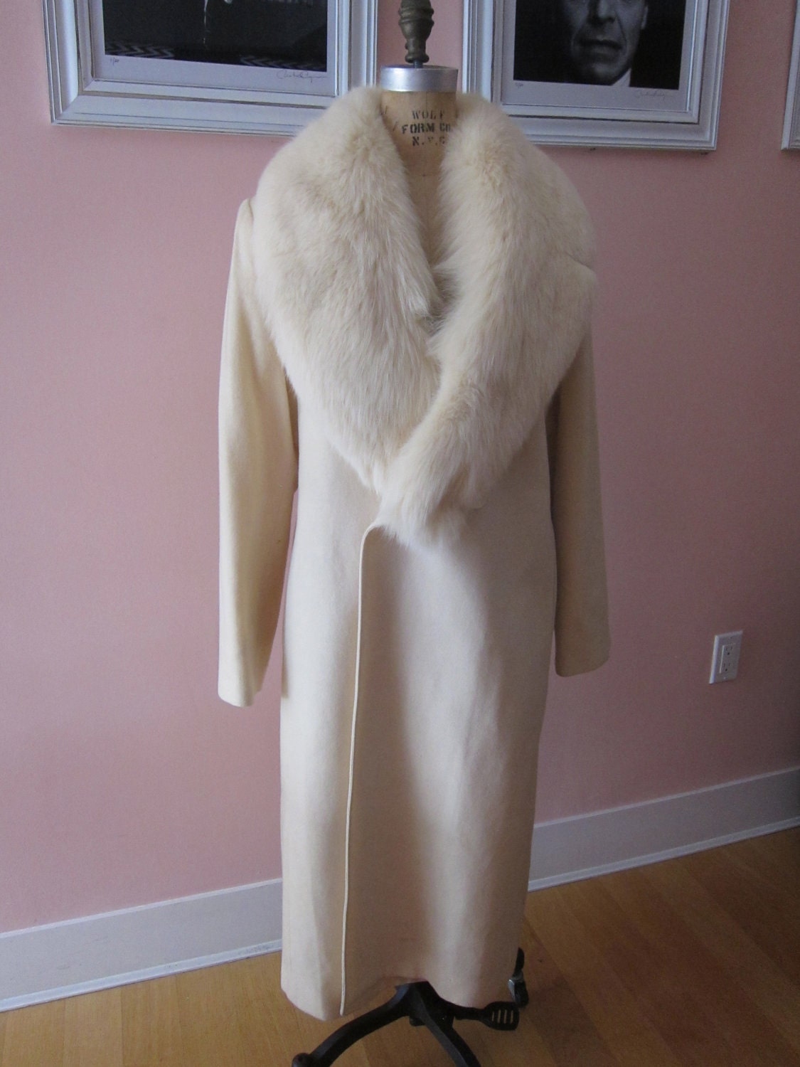 Luxurious White Fox Fur Collar Coat