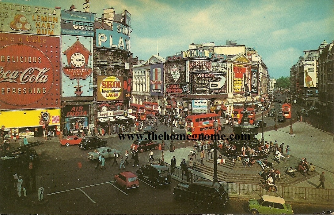 Vintage London Postcard / Piccadilly Circus / by TheHomeGnome