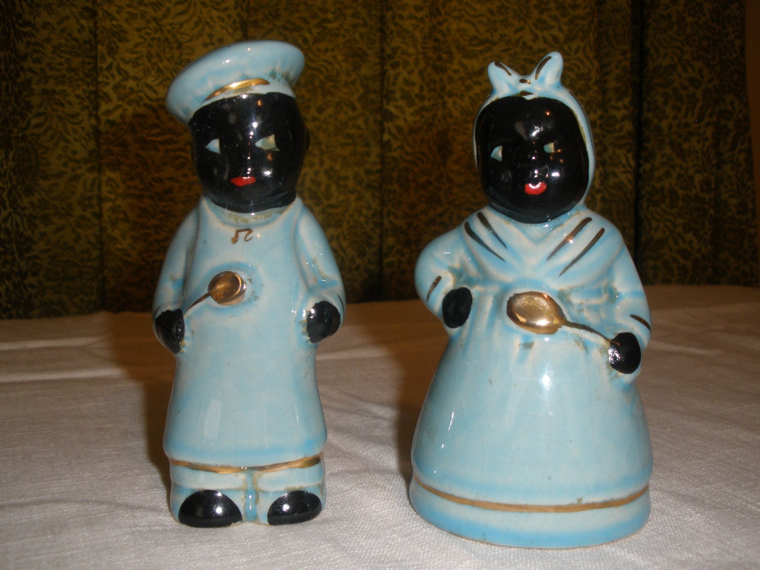Vintage Blue Black Americana Salt and Pepper by MichelleBass