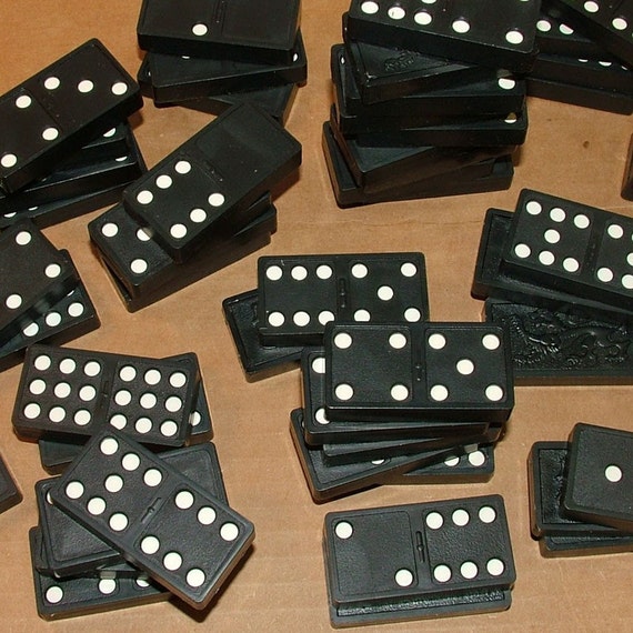 30 Plastic Double Nine Dominoes