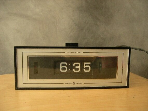 Vintage Ge Lighted Dial Flip Clock