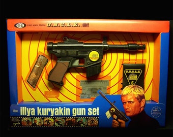 Ideal 1965 Man From UNCLE ILLYA KURYAKIN gun set REPROduction toy box