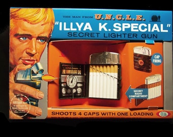Ideal 1965 Man From UNCLE Illya Kuryakin ILLYA K SPECIAL secret lighter gun REPROduction toy box