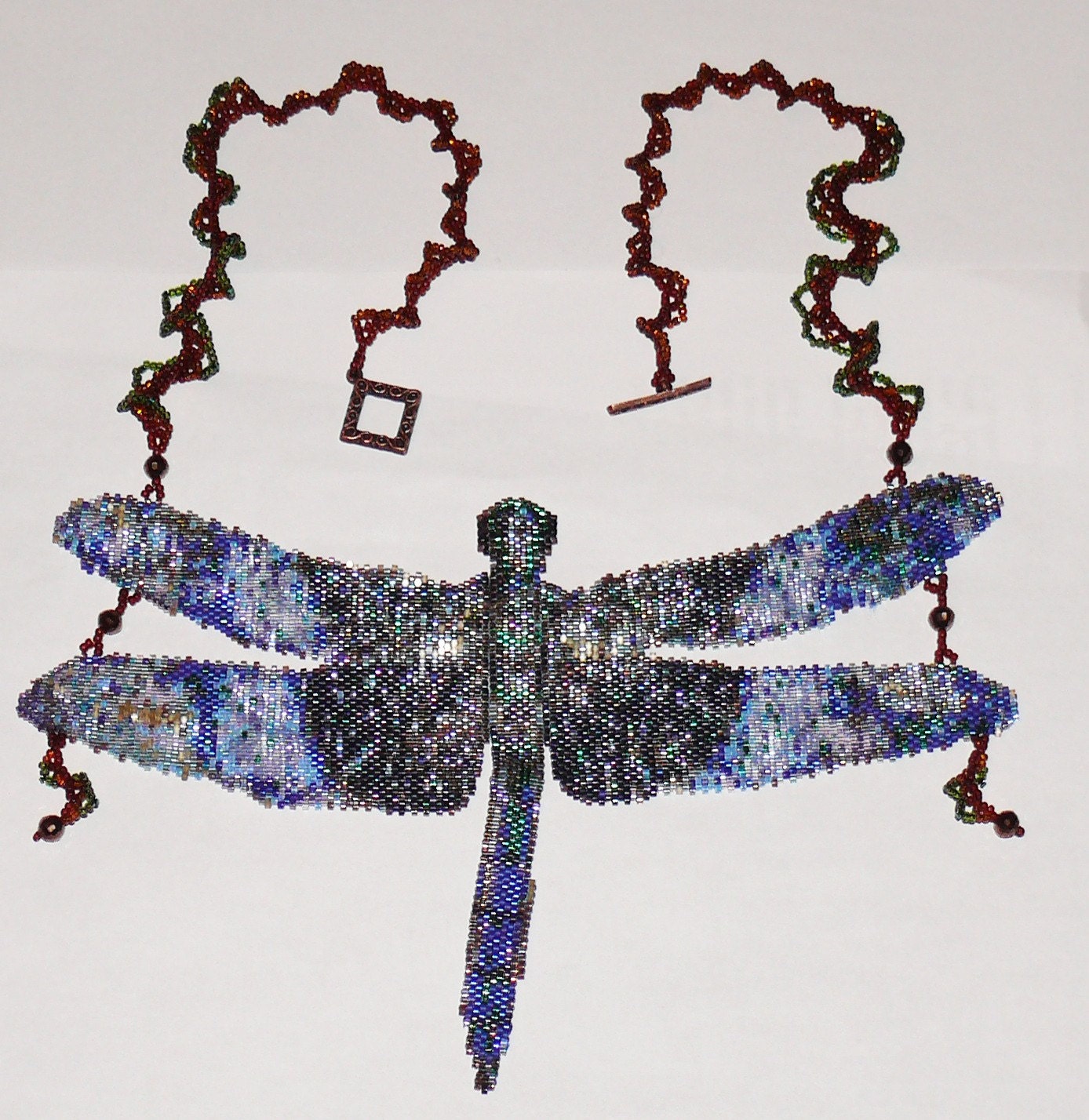 peyote-stitch-pattern-for-dragonfly-necklace