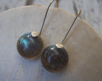 Labradorite dome briolette, sterling silver French earwire