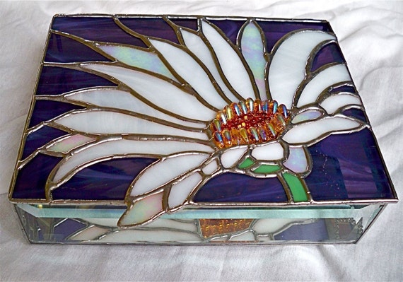 Stained Glass Jewelry Box White Daisy