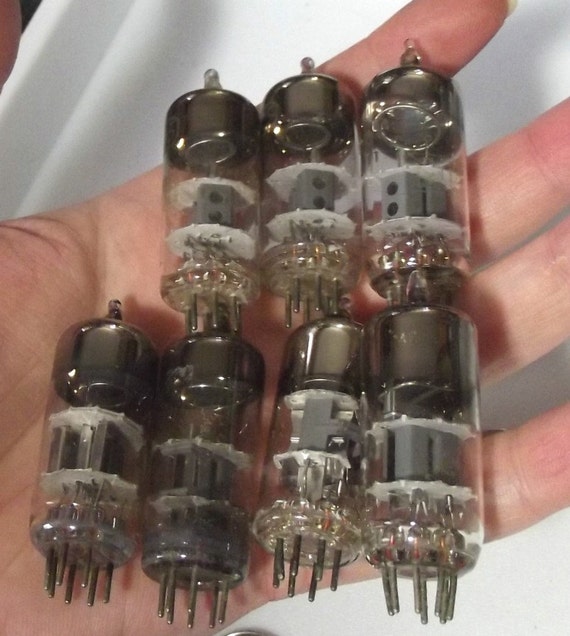 7 Vintage TV/Radio Vacuum Tubes. A Steampunk by CheapBoutique