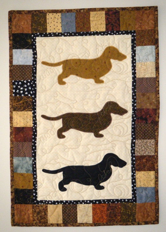Dachshunds Quilted Dog Wall Hanging 18 x 27 by doodlebugquilts