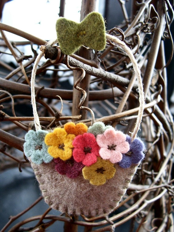 a tisket a tasket... flower basket ornament