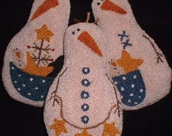 Primitive Needle Punch PATTERN Pocket Snowman Trio-feather Tree-Stars