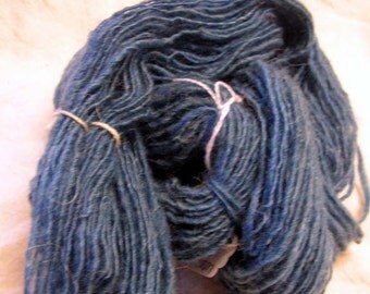 Y105b Hand dyed and Hand Spun La Mer Wool Aplaca Tussah Silk Blend SP Yarn