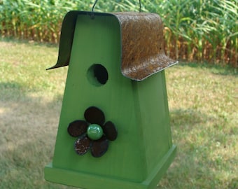 Rustic Cottage Birdhouse Decorative Garden Wood Bird House Simple and Sweet Lime Green