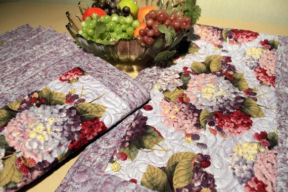 table Set with of runner Placemats Runner and  mauve in Hydrangeas 6 definition Table