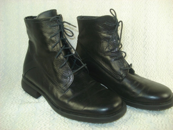 Vintage Bass Black Leather Lace-Up Ankle Boots Made in Italy