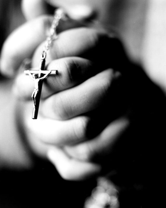 Items similar to Praying Hands with Rosary 8x10 photograph print ...