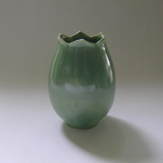 Items similar to Ceramic Tulip Vase in Green on Etsy