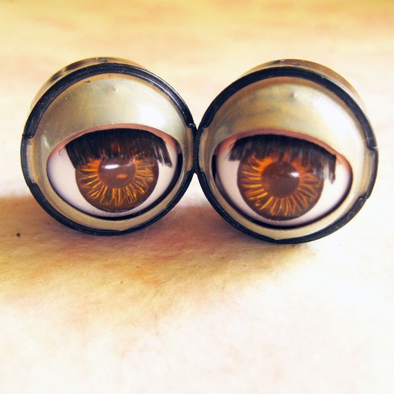 movable doll eyes