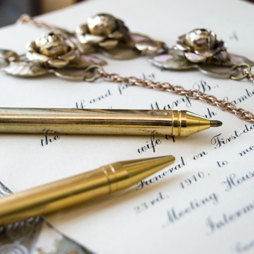 essay written on the necklace The necklace by guy de maupassant introduction guy de maupassant was one of the renowned french authors of the 19 th century, during his time he was able to write close to three hundred short stories one his most famous and read short stories is called the “the necklace. essay written on the necklace The necklace by guy de maupassant introduction guy de maupassant was one of the renowned french authors of the 19 th century, during his time he was able to write close to three hundred short stories one his most famous and read short stories is called the “the necklace.