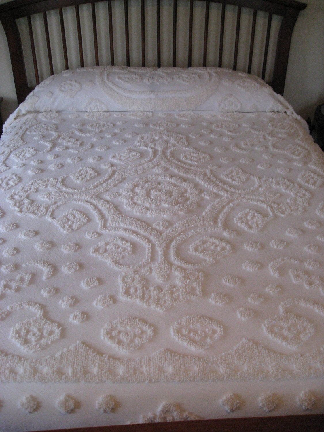 Vintage Chenille Bedspread Creamy White Light Weight