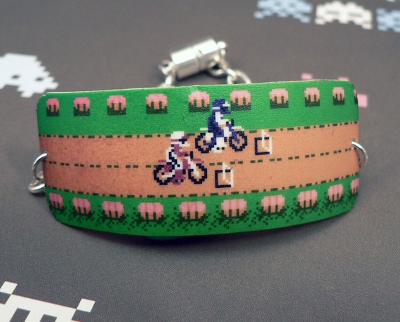 lets race - excitebike bracelet