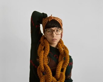 The Dookie Chain Scarf in Butterscotch Pudding