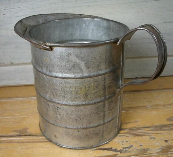 Antique Vintage Tin Measuring Cup Scoop Primitive