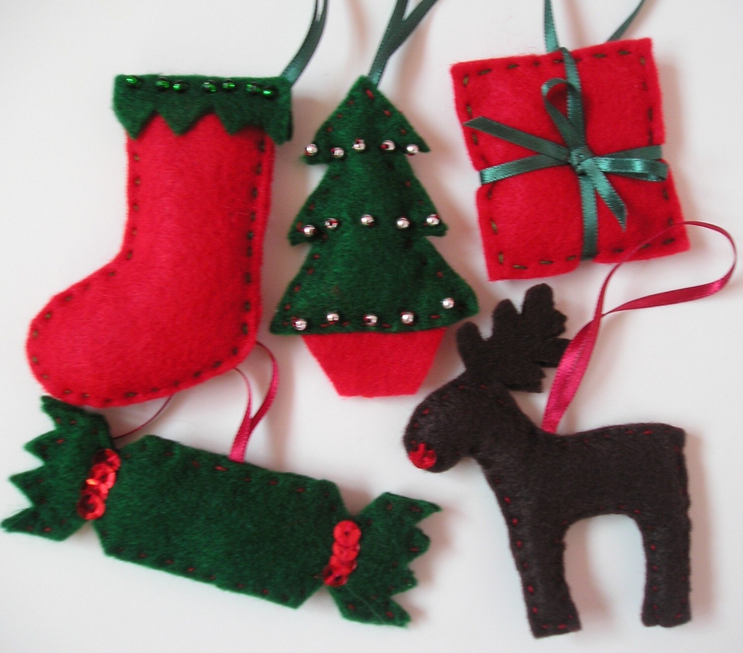 traditional style hand sewn felt christmas decorations traditional style hand sewn felt christmas decorations