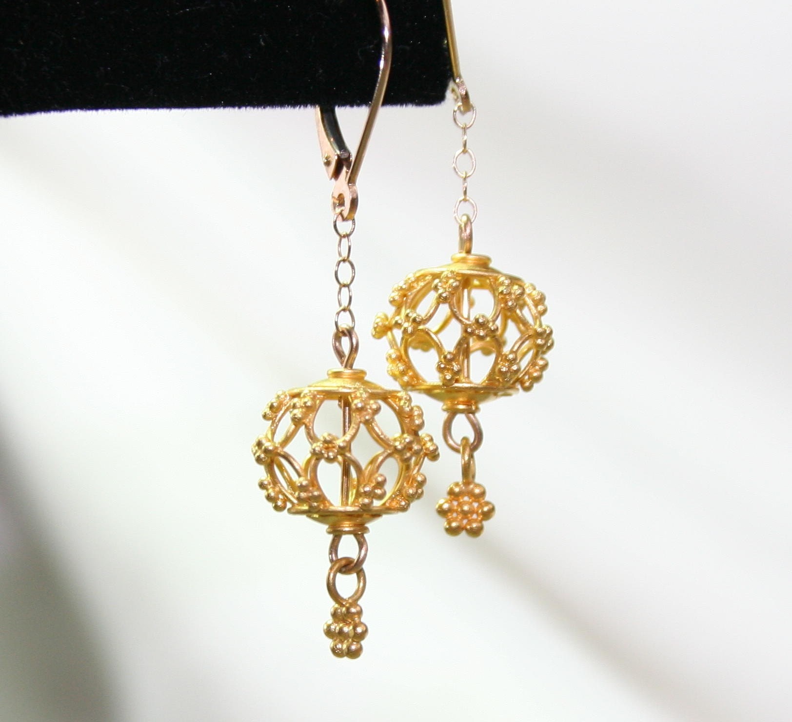 Pure 18k gold earrings Clearance