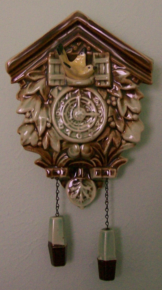 McCoy Pottery Rare Wall Pocket Cuckoo Clock 1950s