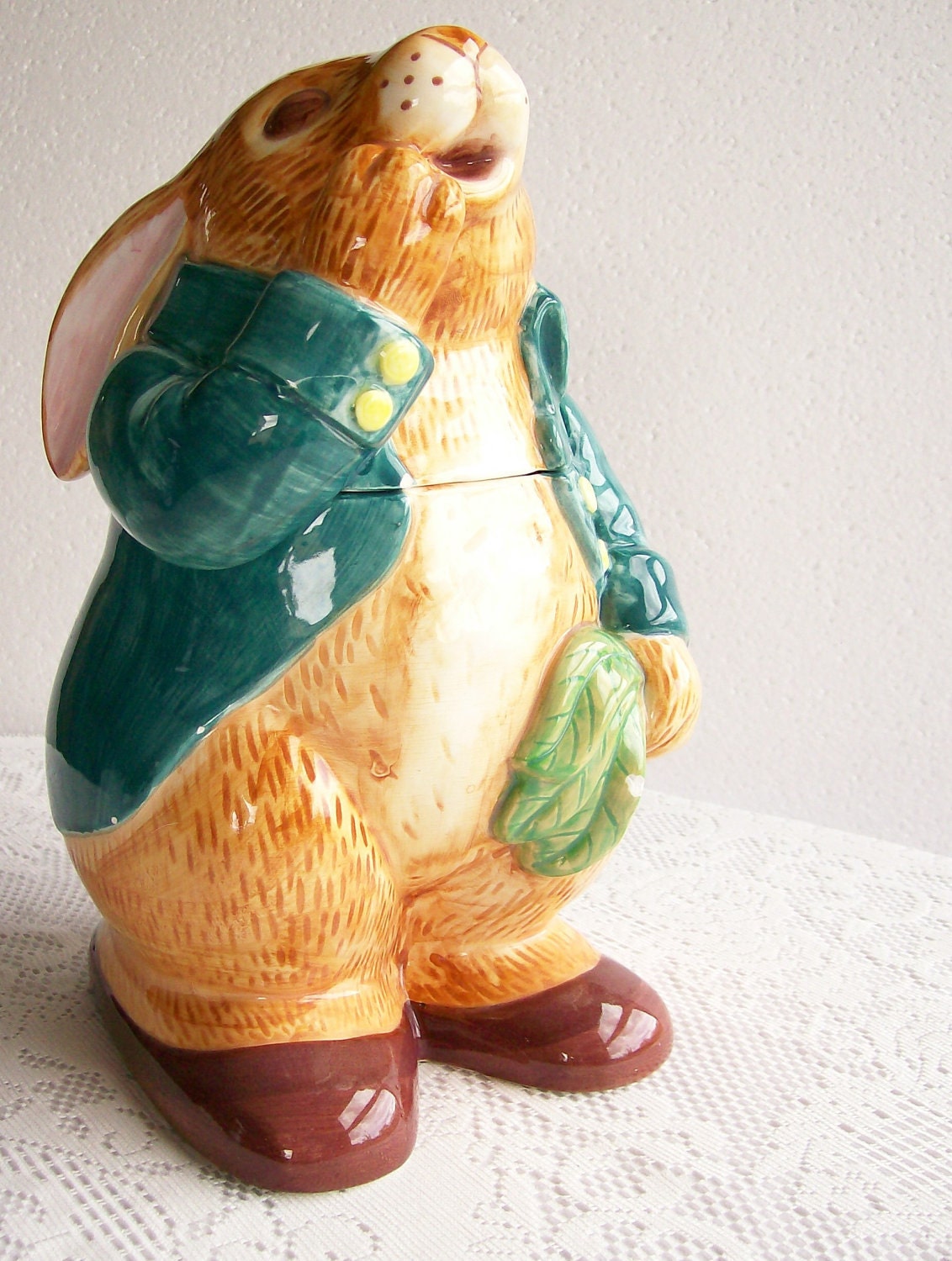 Vintage Cookie Jar Peter Rabbit by Sigma the Tastesetter 1980s
