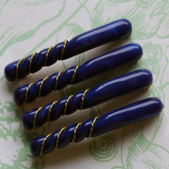 4 vintage hair clips made in France