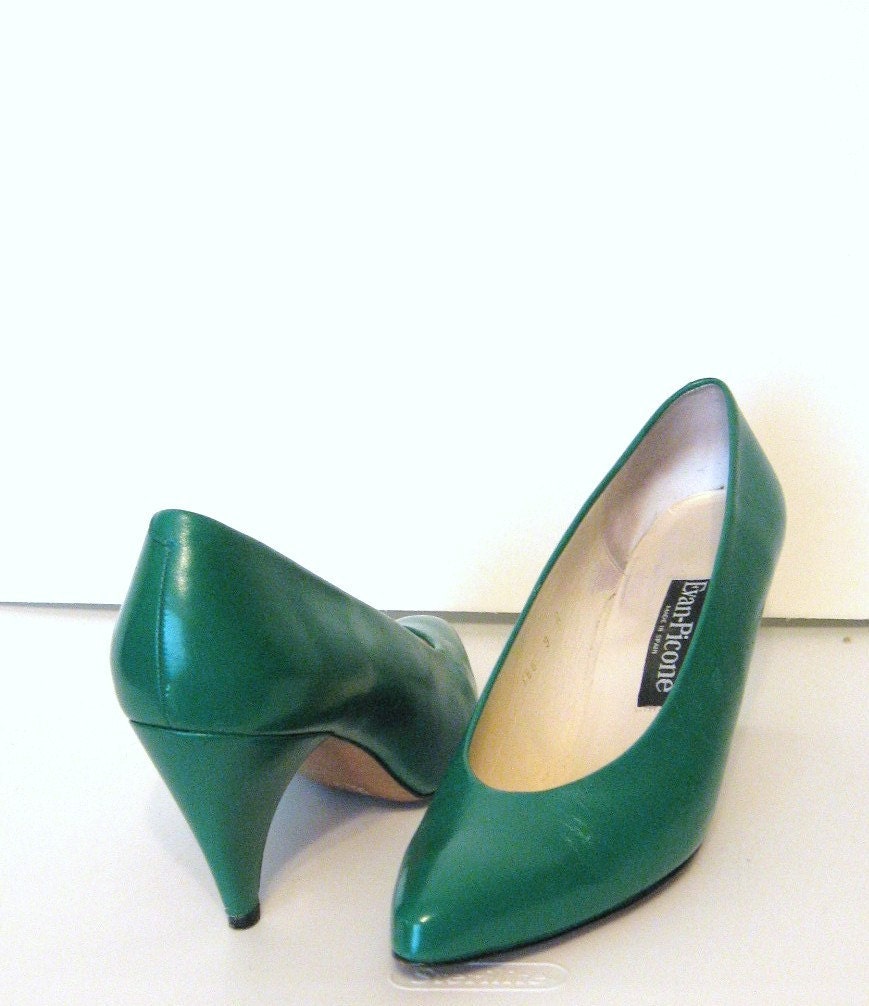 EvanPicone Vintage Shoes Sea Green Leather Pumps Sz 9