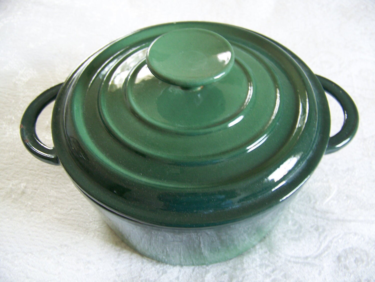 Vintage Enameled Cast Iron Dutch Oven Casserole Green Cream