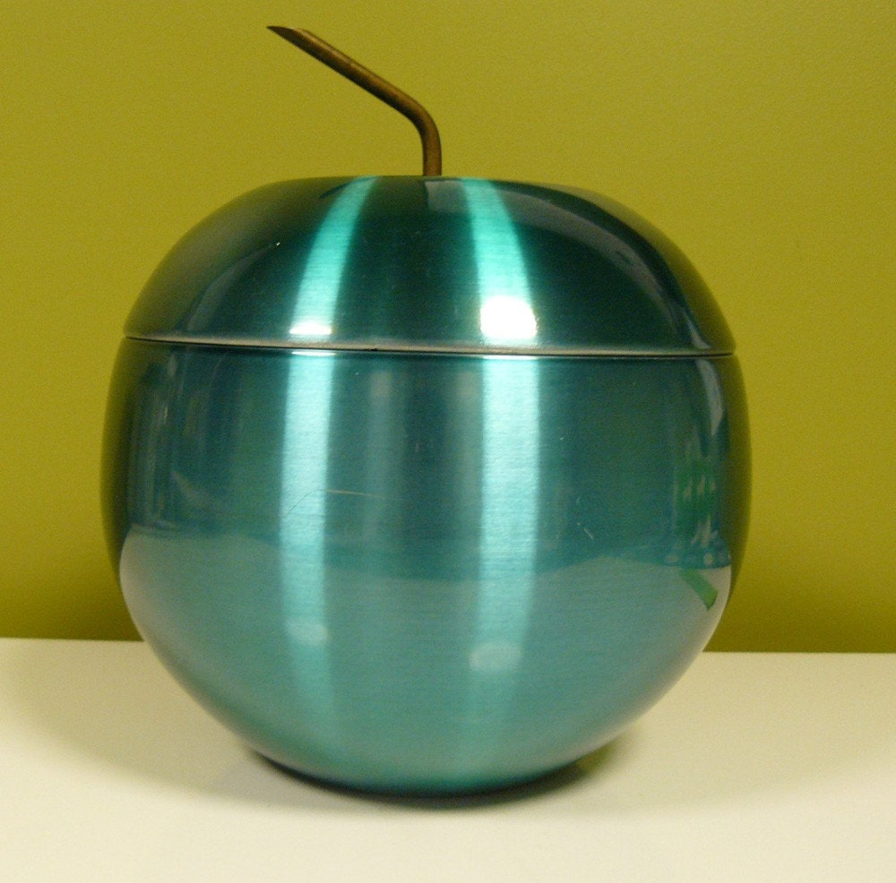 VINTAGE ANODIZED APPLE ICE BUCKET