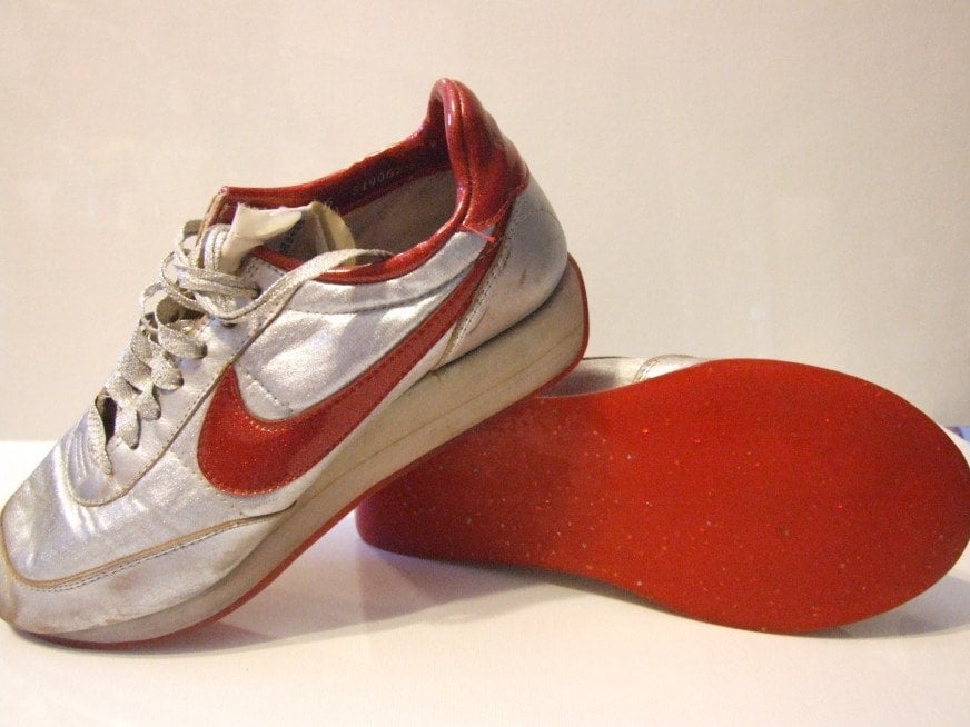 Vintage Nike Night Track Disco Bowling Shoes Sneakers Size 6