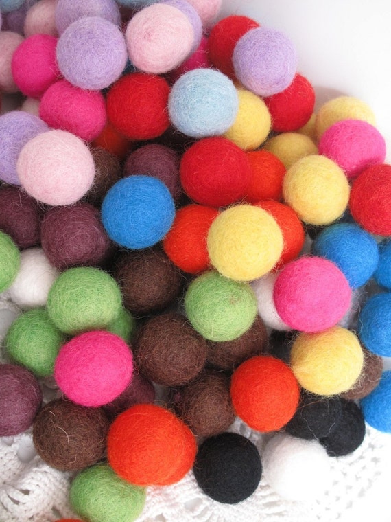 Items similar to Felt Balls Wholesale Pack x320 Fat 2cm on Etsy