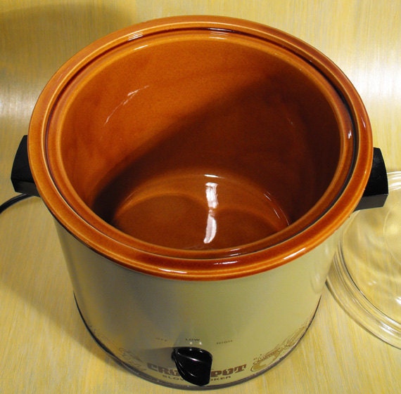 Vintage 1970s Rival Avocado Green 3 1/2 Qt. Crock Pot Slow