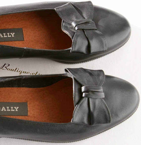 BLACK VINTAGE Leather BALLY SHOES With Romantic BOW Size 6