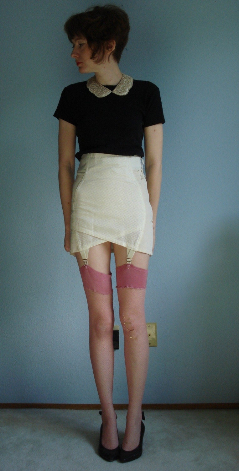 vintage 50s 60s Garter girdle 27 S M