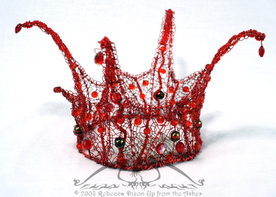 The Red Queen Mini Crown