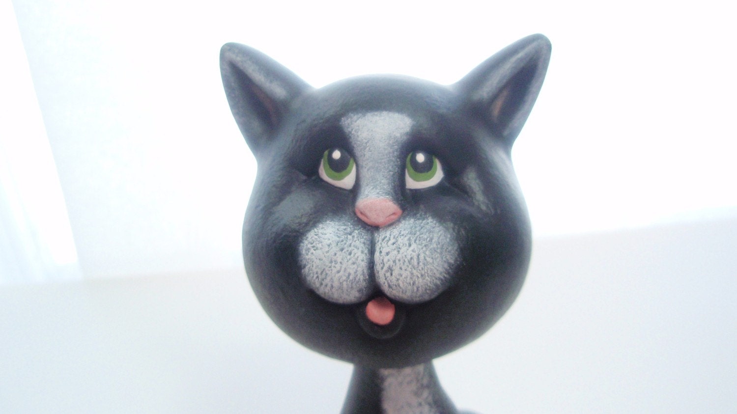Bobble Head Black and White Kitty Cat