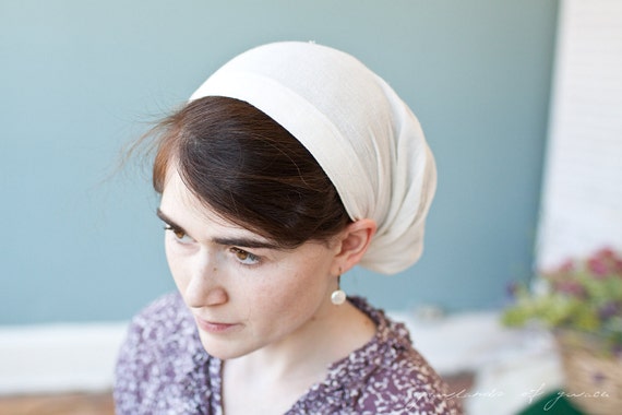 simple Victorian snood covering in Ivory hair veil