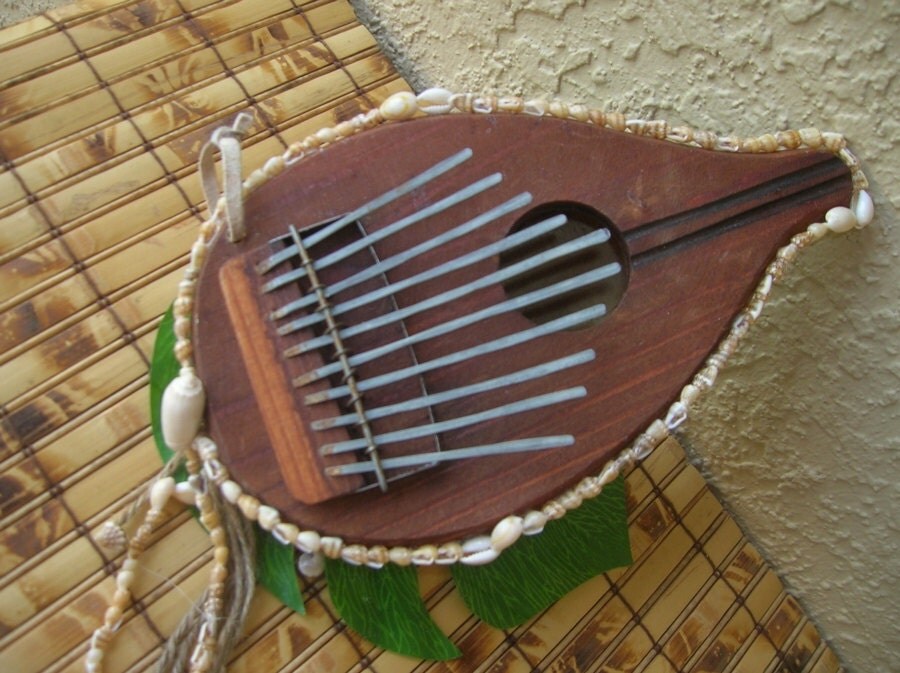 AFRICAN THUMB DRUM Gourd Marimba Marimbula Kalimba Caribbean